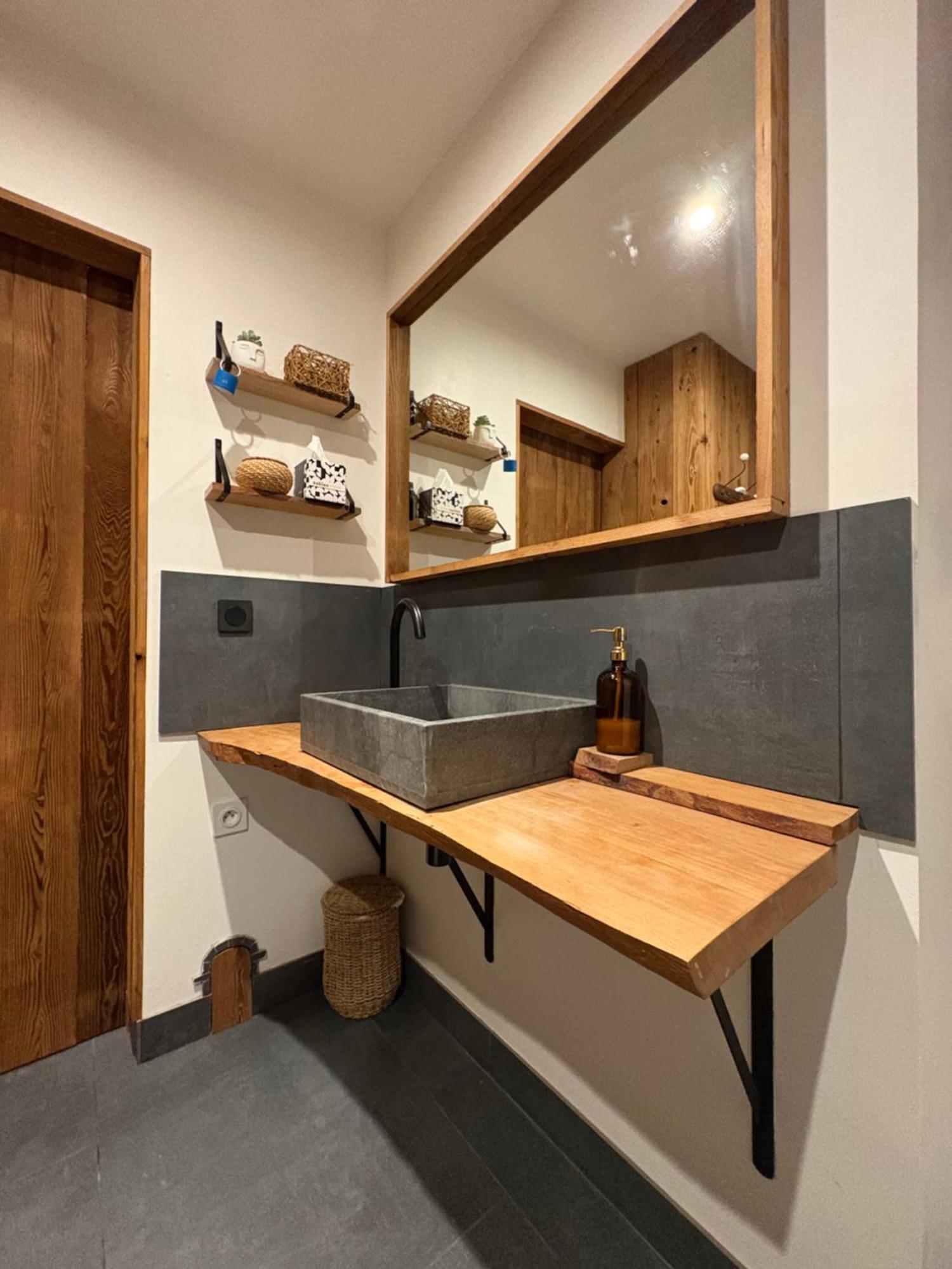 Riante Colline House Apartment